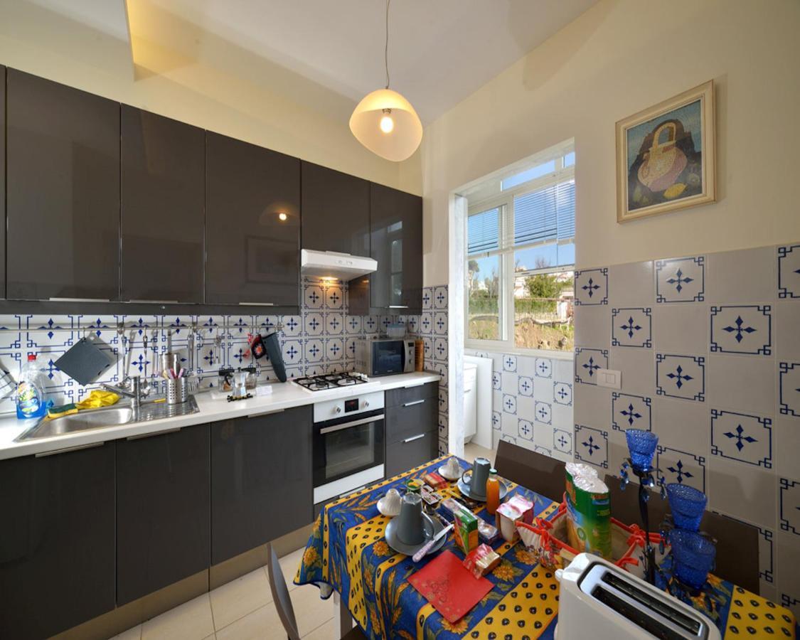 Le Rondini Bed & Breakfast Naples Exterior photo