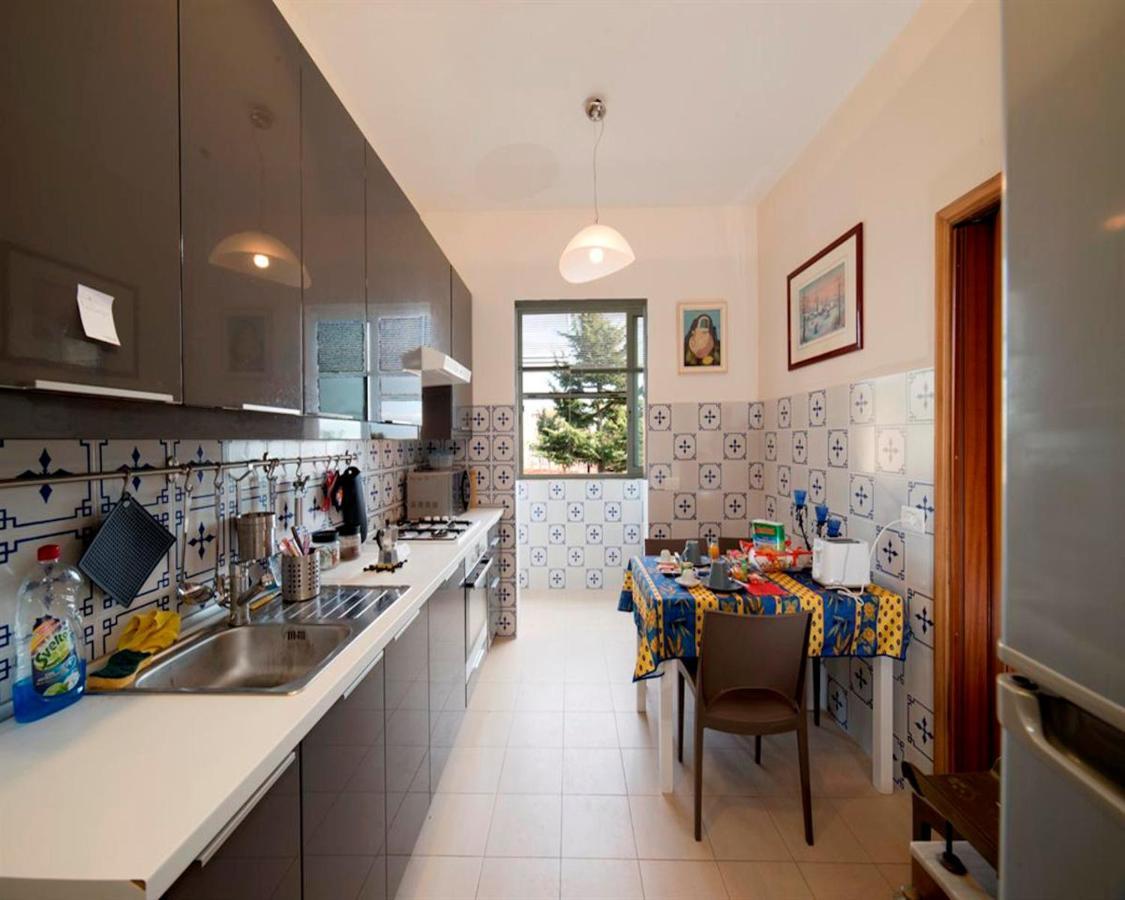 Le Rondini Bed & Breakfast Naples Exterior photo